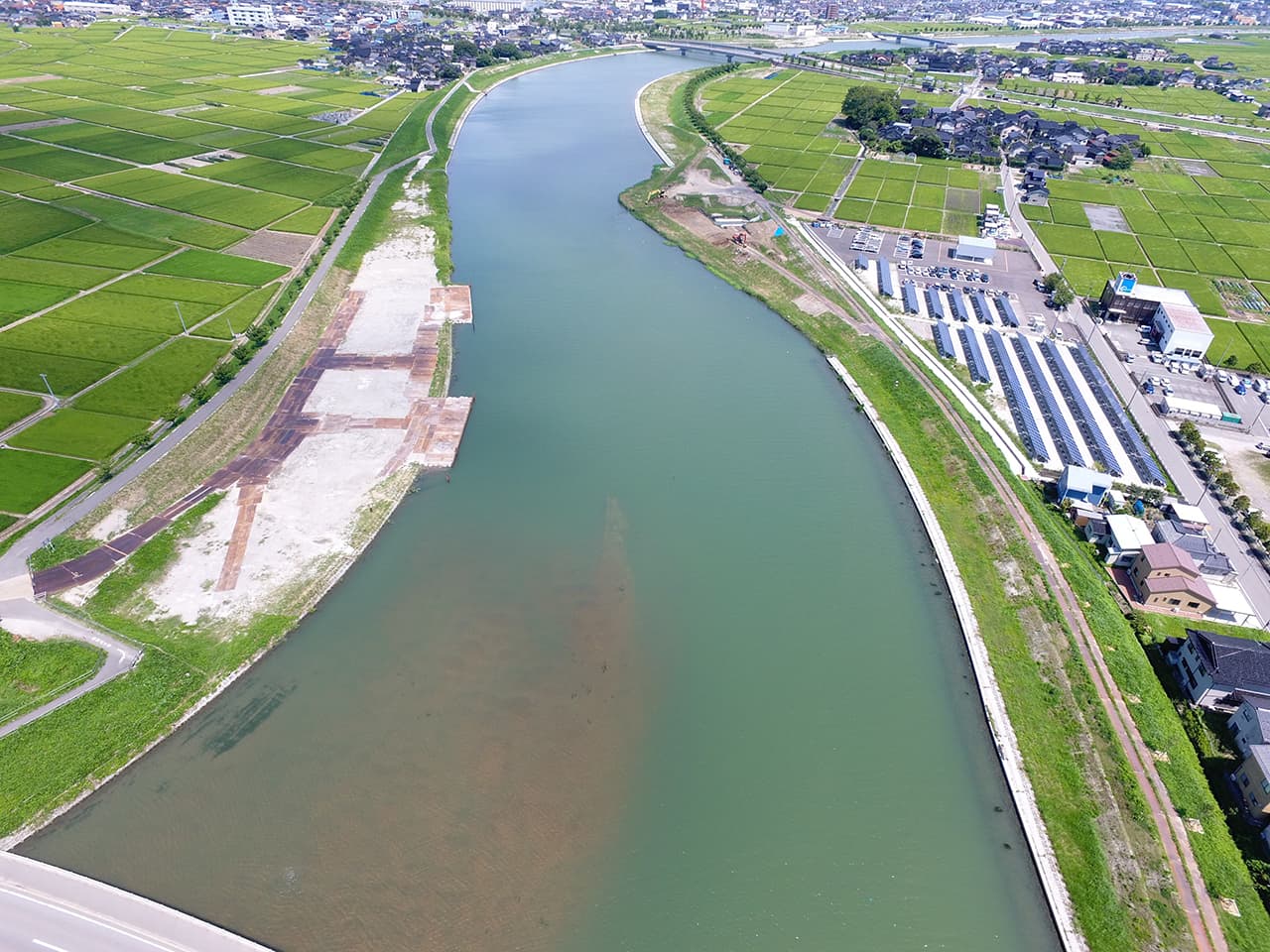 二級河川犀川　広域河川改修工事（赤土河道掘削７工区）