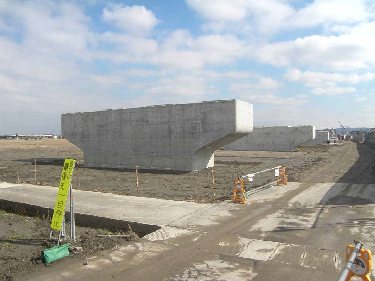 金沢外環状道路　海側幹線Ⅳ期　地方道改築工事（浅野川橋梁　山側P15橋脚工）