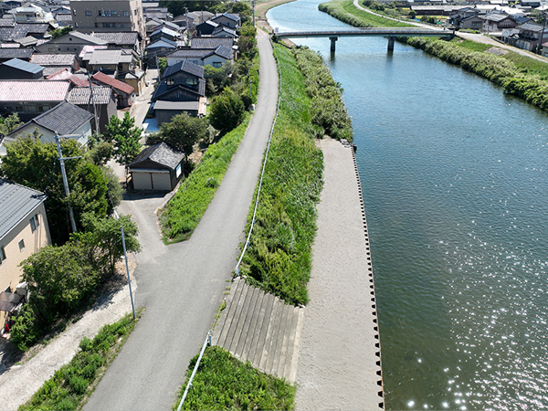 二級河川浅野川　広域河川改修工事（護岸16工区）