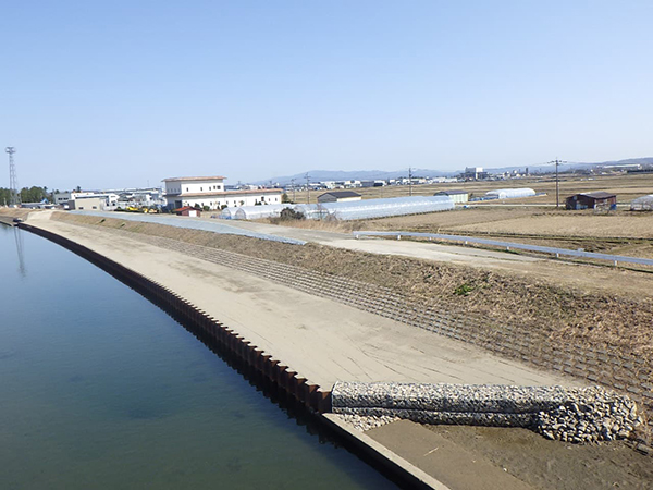 二級河川　浅野川　広域河川改修工事（護岸４工区）